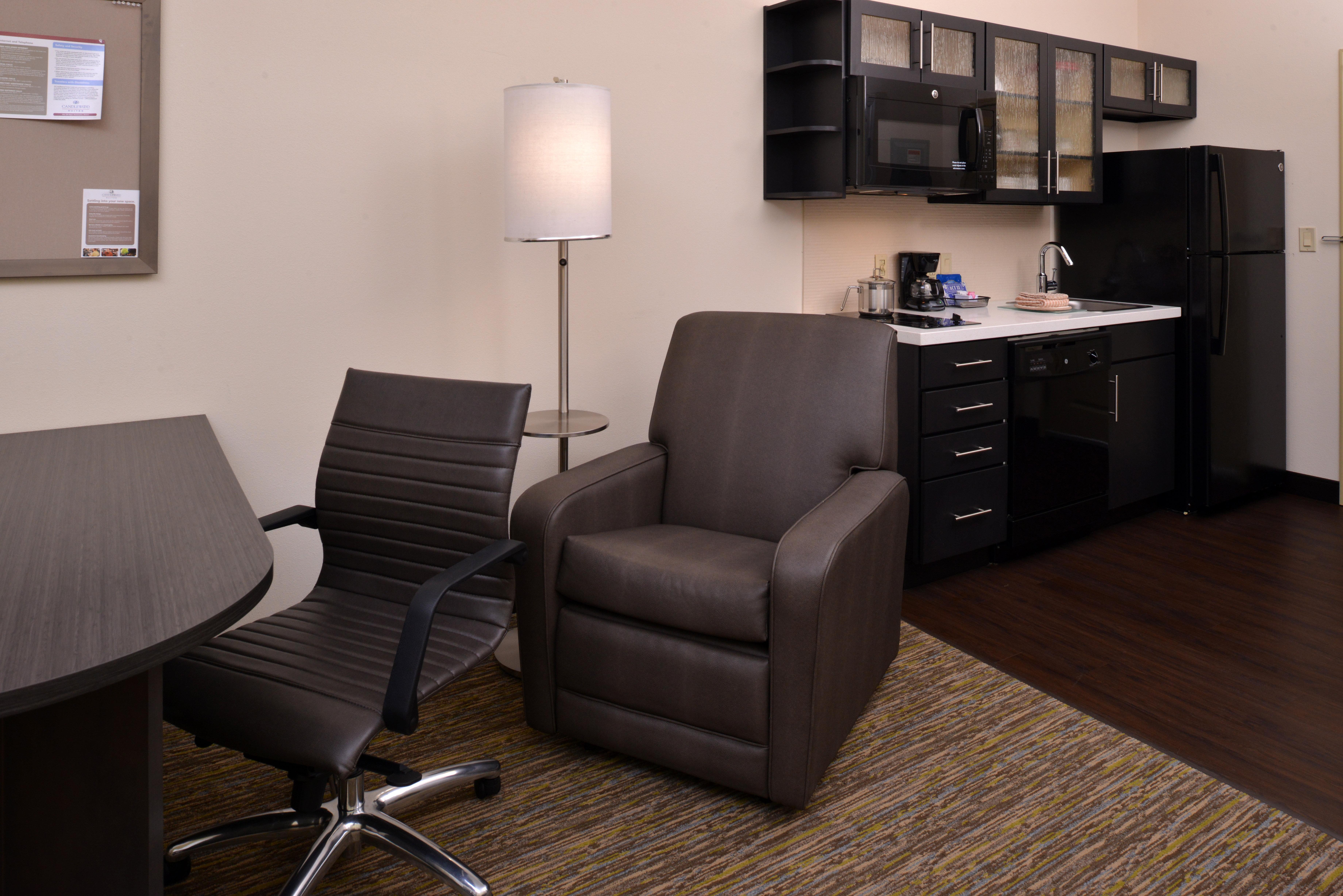 Candlewood Suites Morgantown-Univ West Virginia By Ihg Westover Экстерьер фото