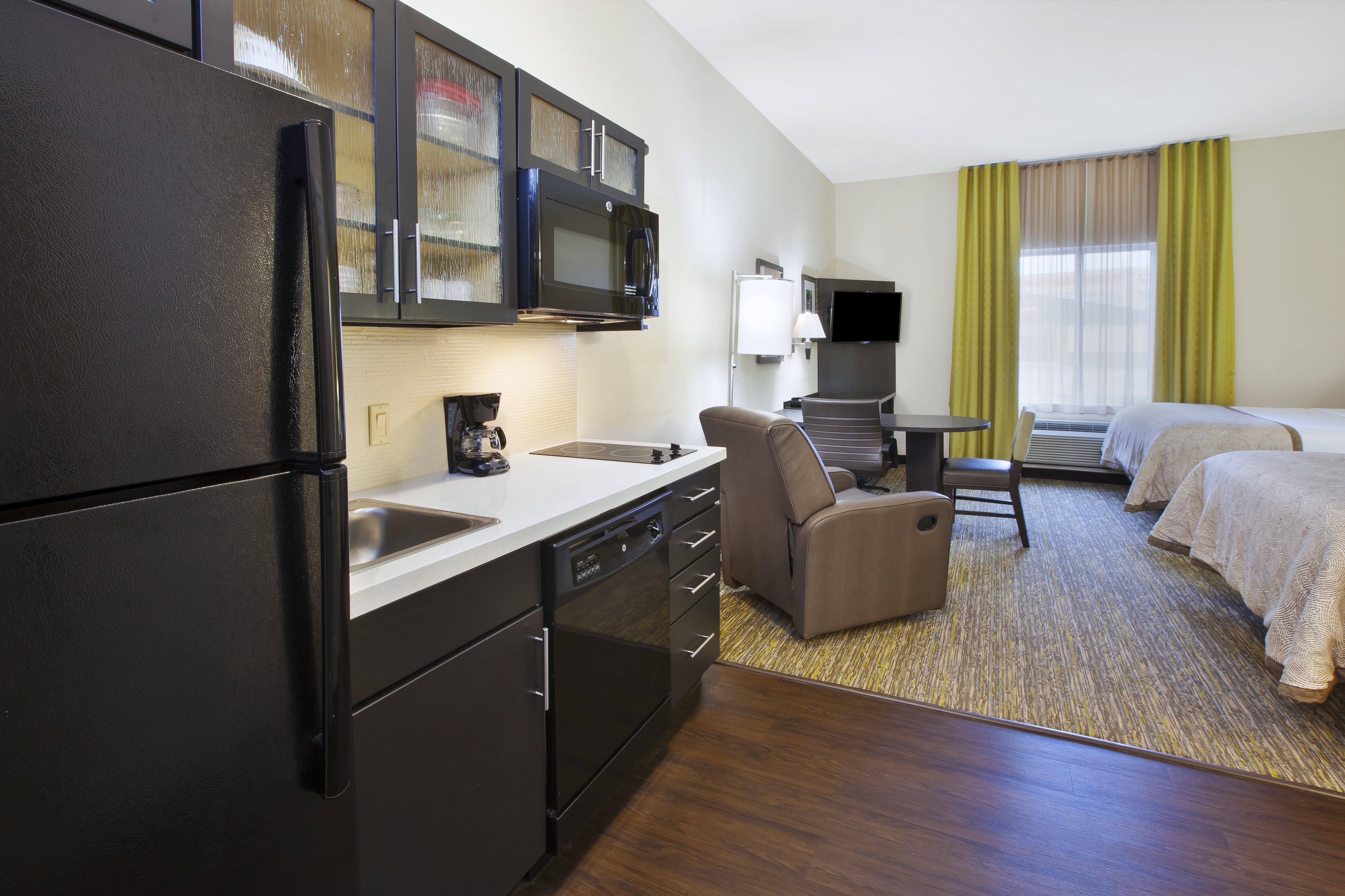 Candlewood Suites Morgantown-Univ West Virginia By Ihg Westover Экстерьер фото
