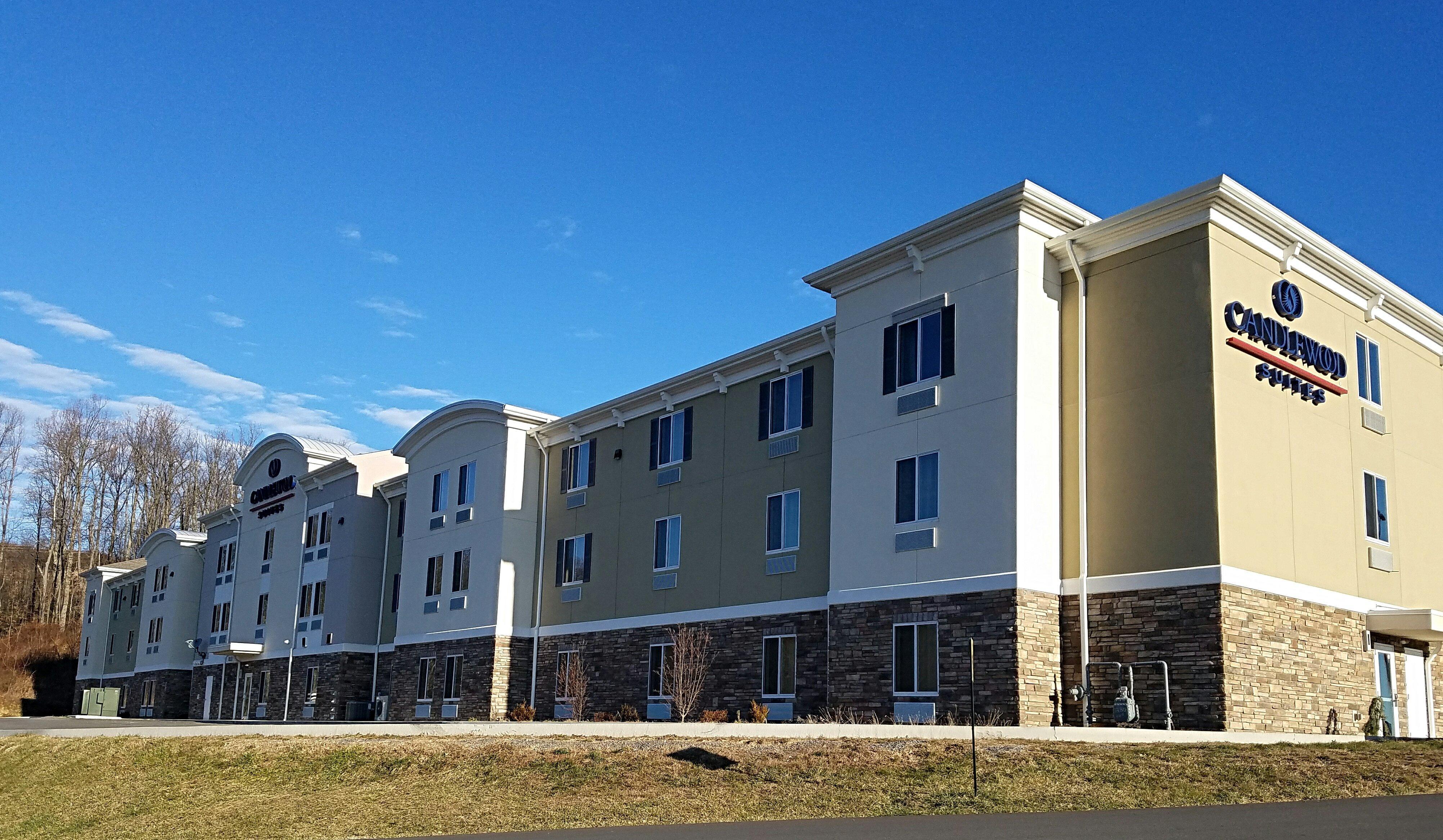 Candlewood Suites Morgantown-Univ West Virginia By Ihg Westover Экстерьер фото
